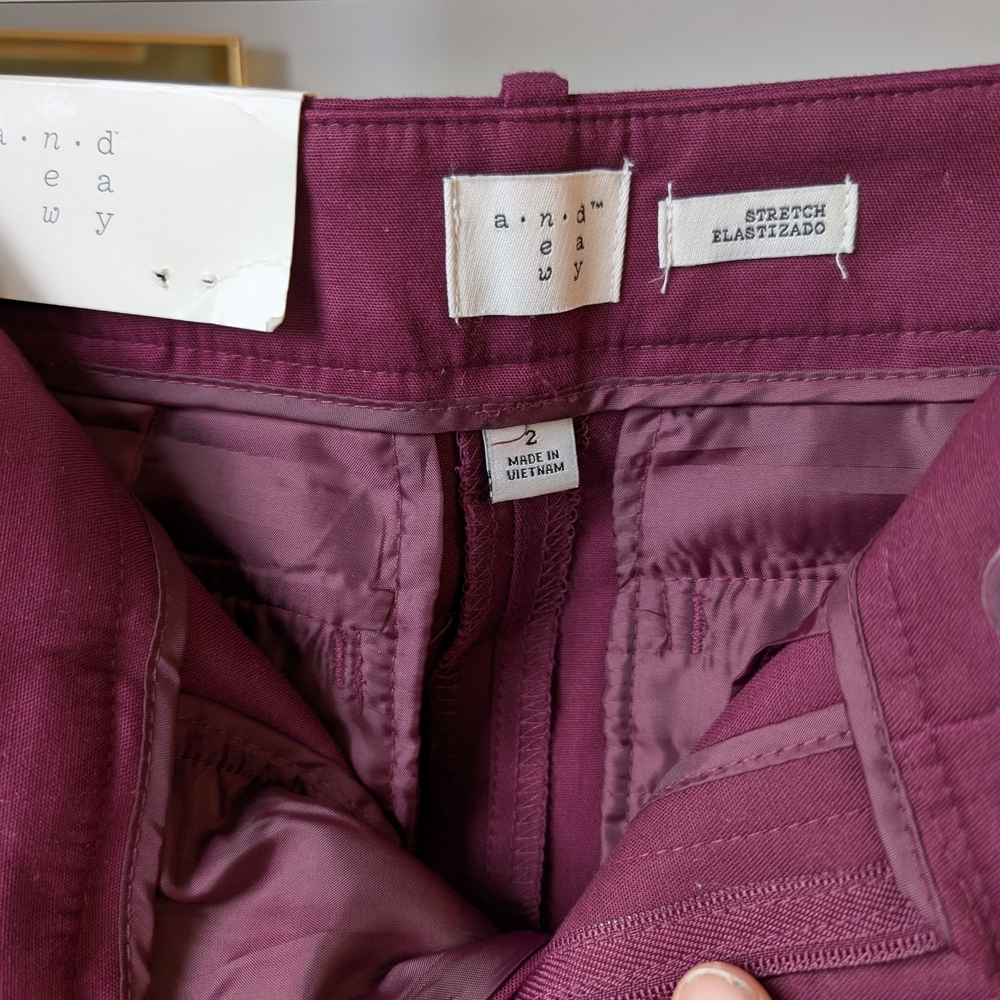 NWT Women's Pants Strechy Cropped Cigarette Pant Burgundy Size 2 / Small Office - Picture 5 of 6
